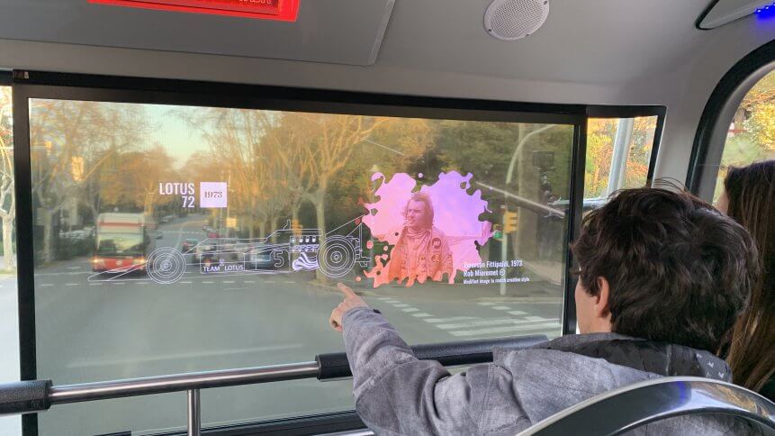 Passenger in a 5G AR tour bus. Source: Telefónica