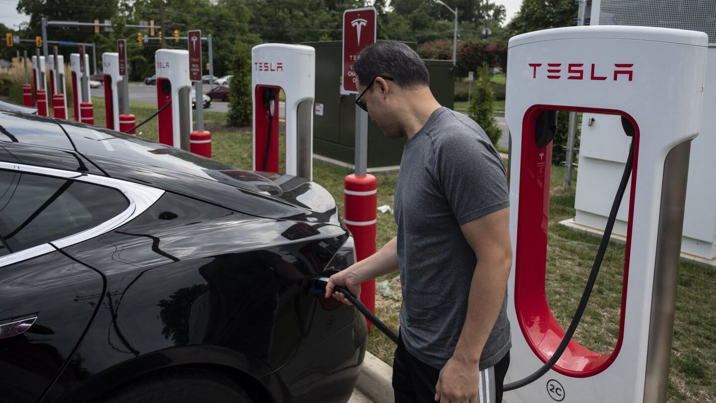 Electric vehicle chargers rev up cybersecurity worries